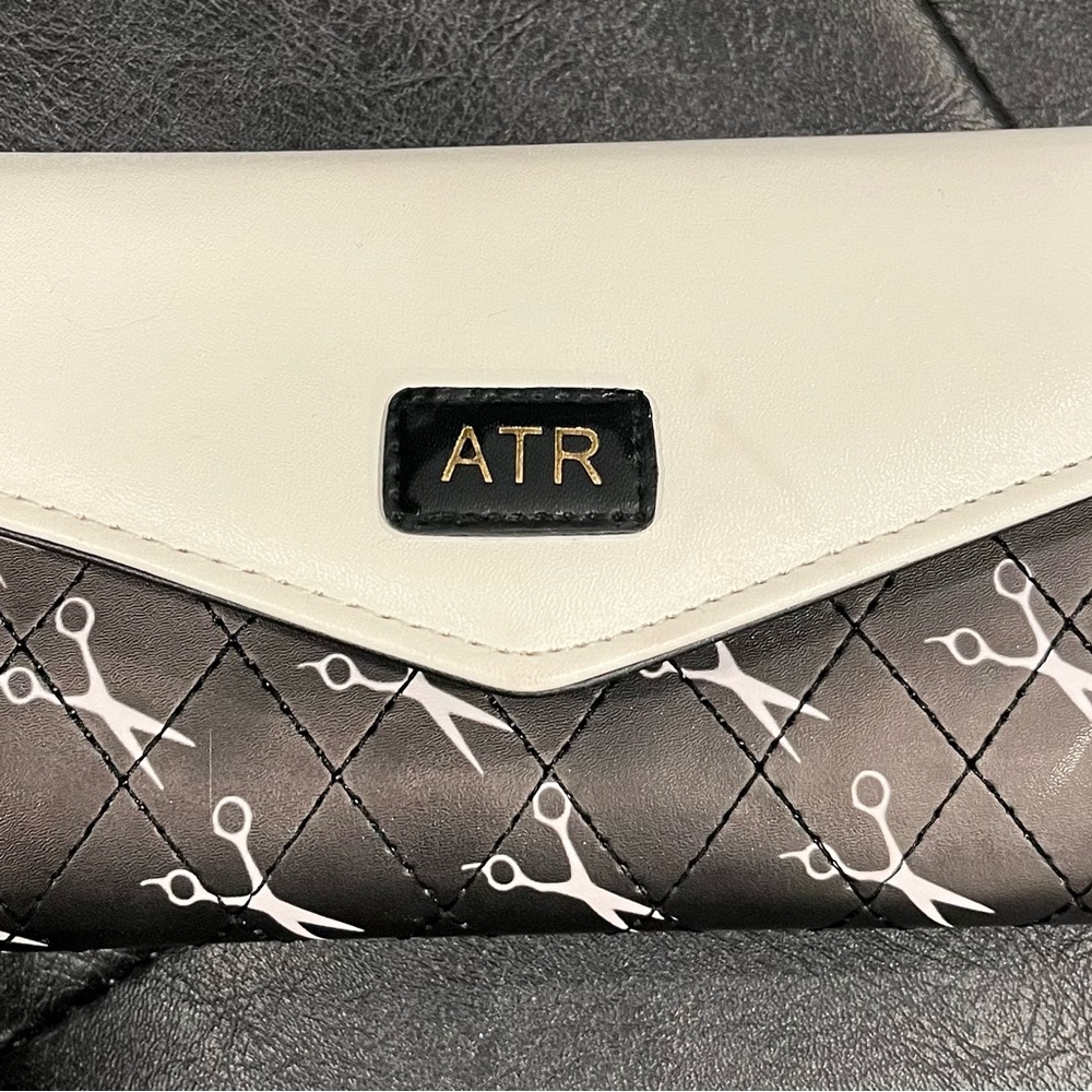 Black and White Women’s Hairdresser Wallet with Scissor Print, Hairdresser gift